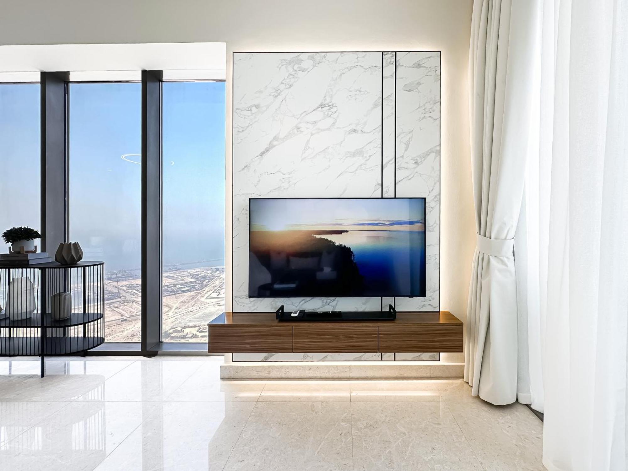 Stunning Sea View With Private Balcony In